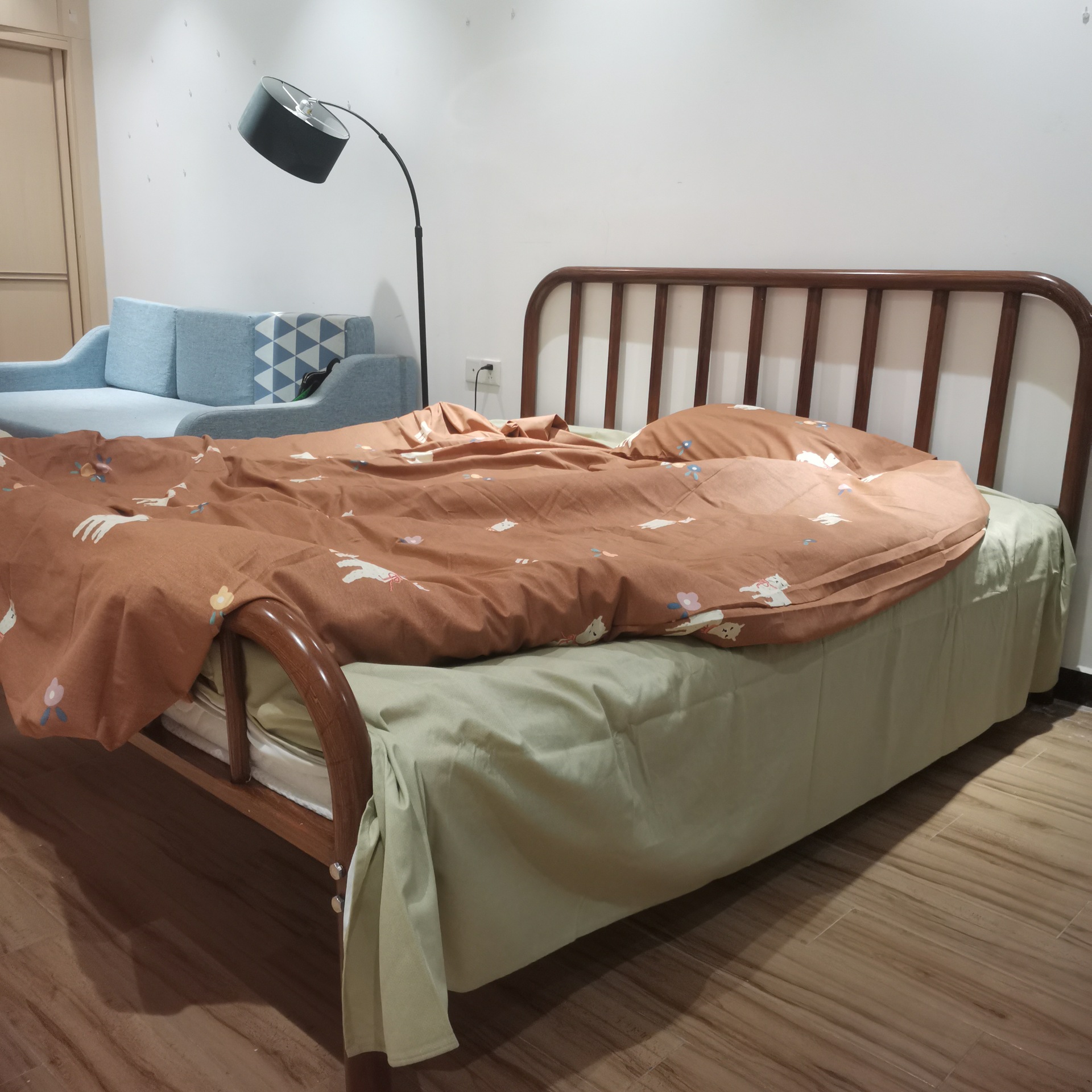 Iron Bed Single